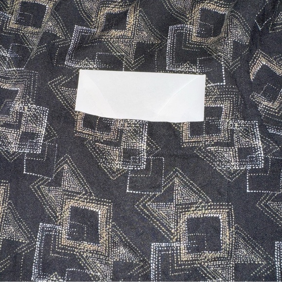 Claiborne Crazy Horse Men’s Casual Button Up Shirt XXL Black Geometric Pattern - Picture 5 of 7